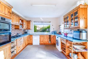 Photo 11- click for photo gallery